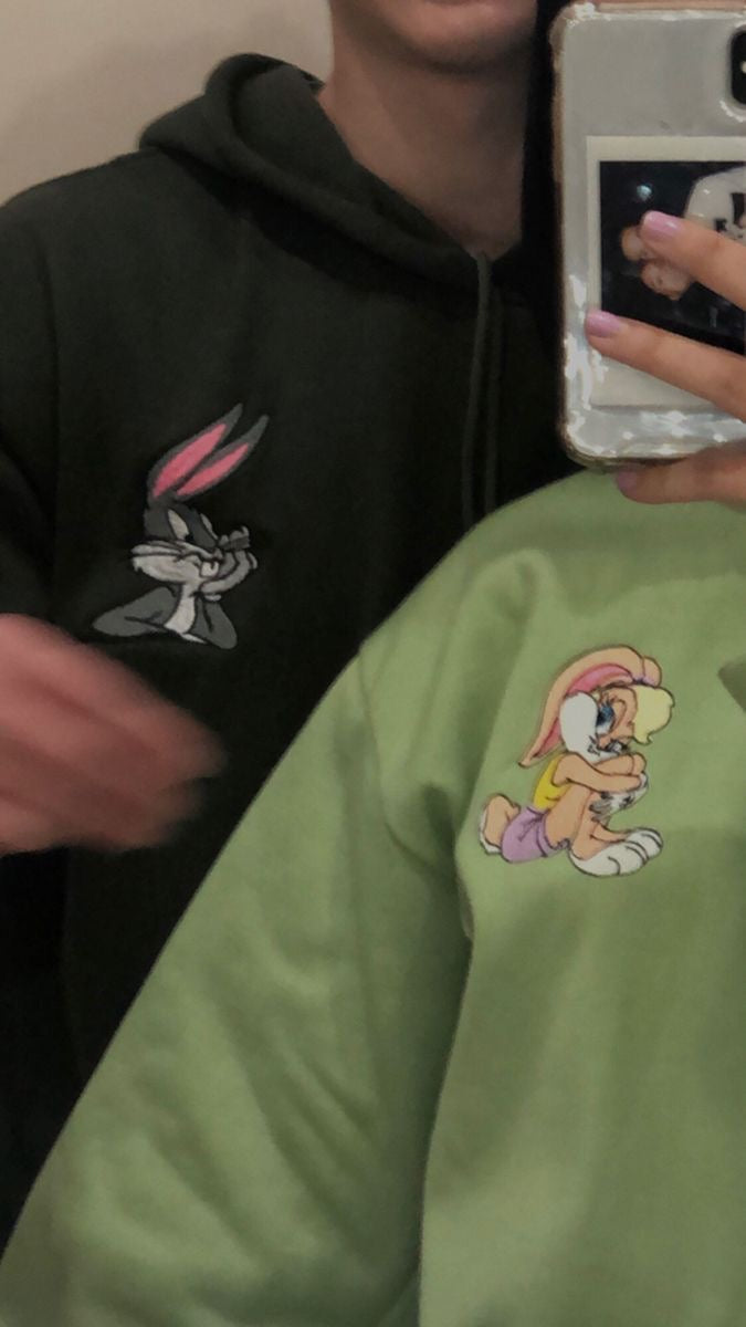 2 Pack : Bugs And Lola Embroidery Couple Hoodies