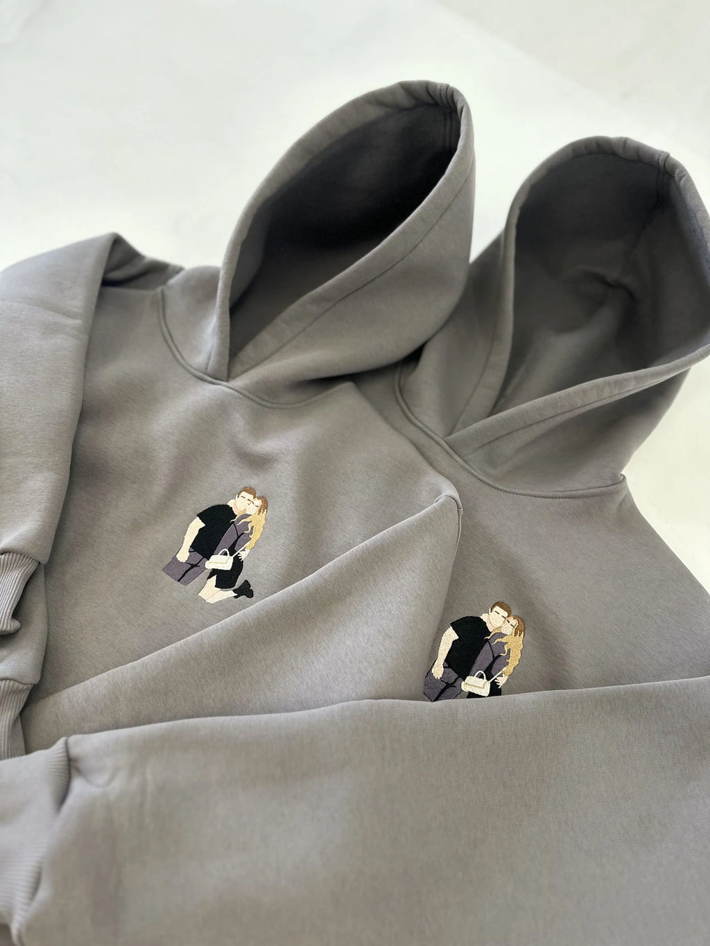 Hoodies Photo Customised(Single/Couple) - Embroidery and Printed